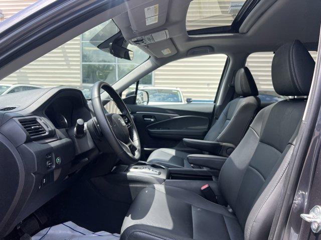 used 2022 Honda Pilot car, priced at $31,950