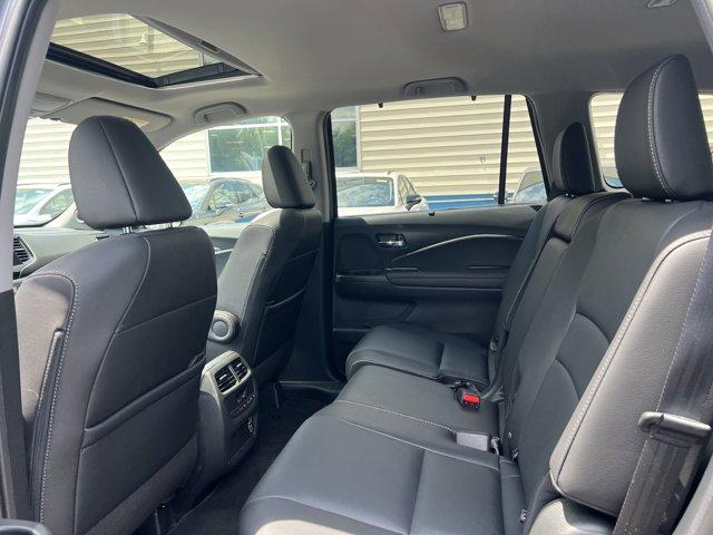 used 2022 Honda Pilot car, priced at $31,950