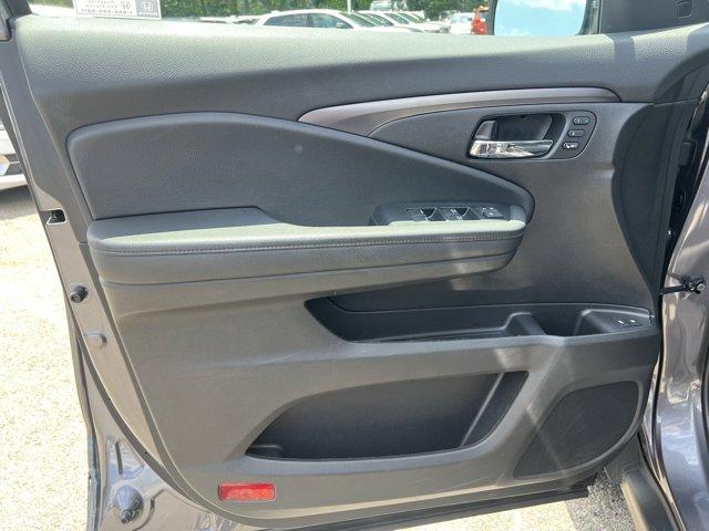 used 2022 Honda Pilot car, priced at $31,950