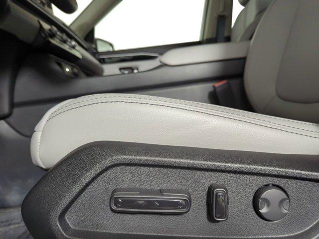 new 2025 Honda Pilot car, priced at $52,950