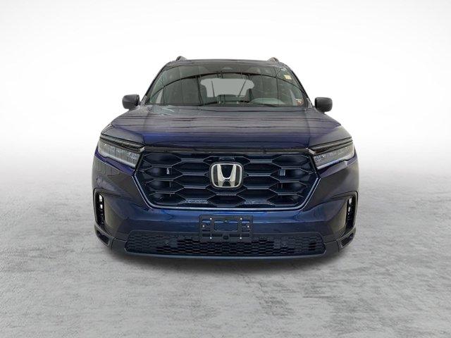 new 2025 Honda Pilot car, priced at $43,695