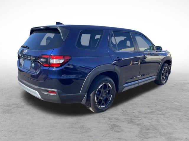 new 2025 Honda Pilot car, priced at $49,745