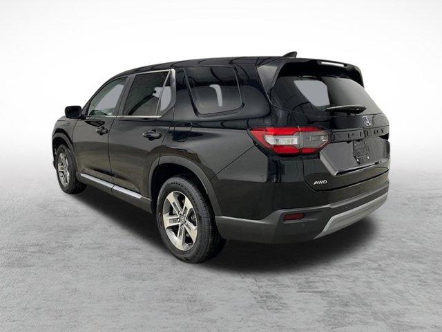 new 2024 Honda Pilot car, priced at $45,875