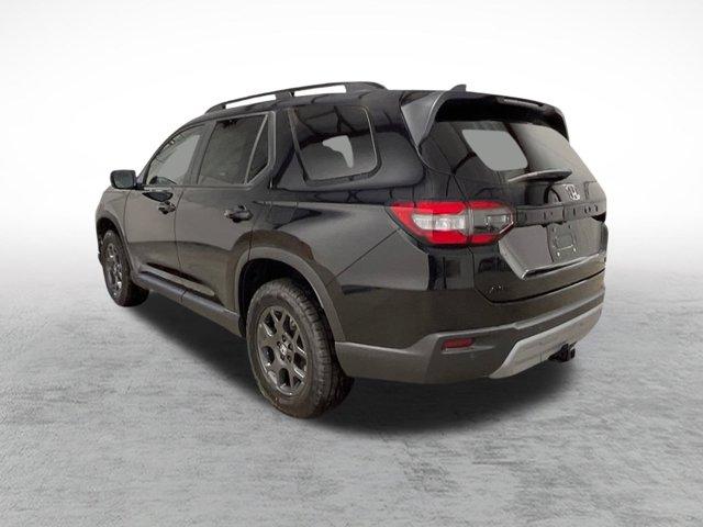new 2025 Honda Pilot car, priced at $50,850