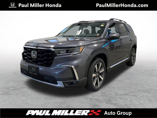 new 2025 Honda Pilot car, priced at $55,205