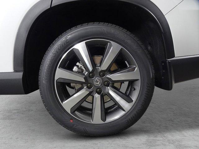 new 2025 Honda Pilot car, priced at $56,705