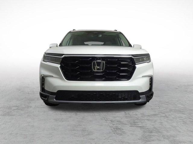 new 2025 Honda Pilot car, priced at $56,705