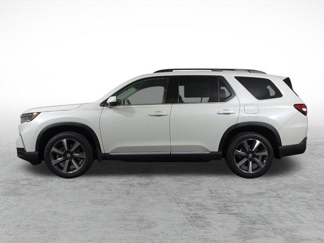 new 2025 Honda Pilot car, priced at $56,705