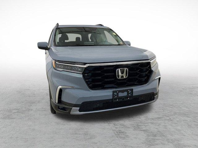 new 2025 Honda Pilot car, priced at $53,225