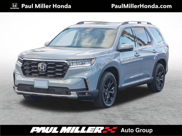new 2025 Honda Pilot car, priced at $53,450