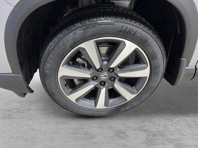 new 2025 Honda Pilot car, priced at $51,050