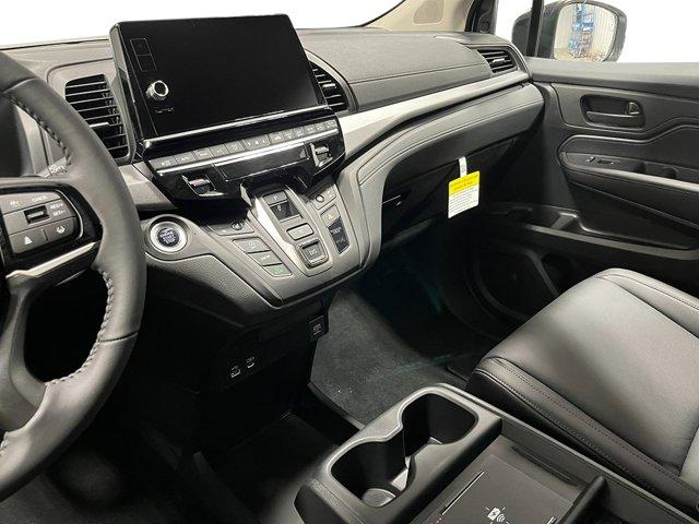 new 2026 Honda Odyssey car, priced at $44,290
