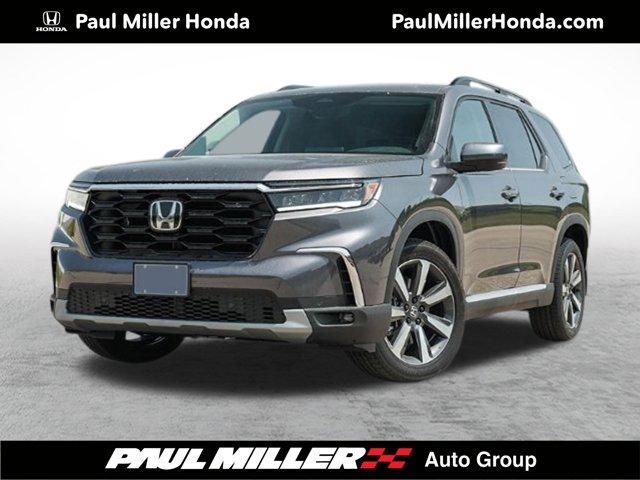 new 2025 Honda Pilot car, priced at $52,715