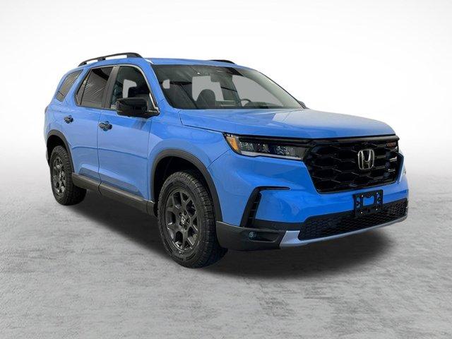 new 2025 Honda Pilot car, priced at $50,495