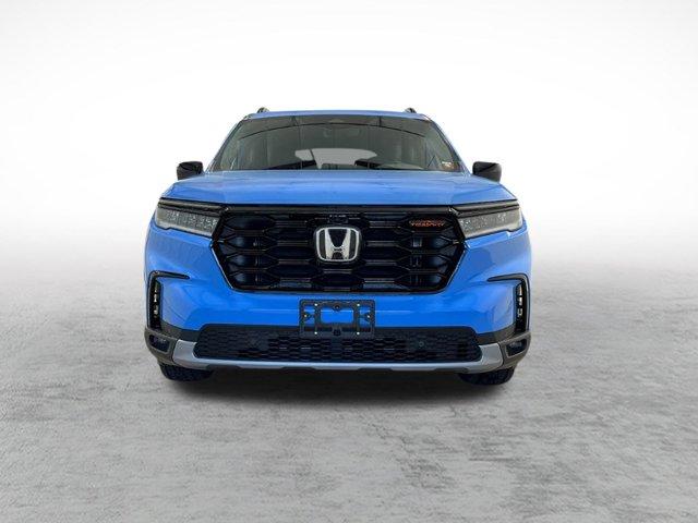 new 2025 Honda Pilot car, priced at $50,495