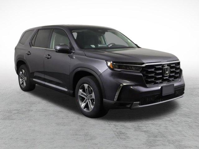 new 2025 Honda Pilot car, priced at $48,475