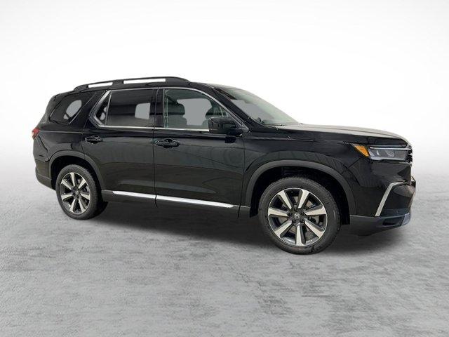 new 2025 Honda Pilot car, priced at $51,825