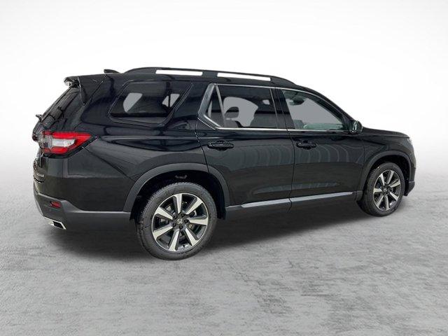 new 2025 Honda Pilot car, priced at $51,095