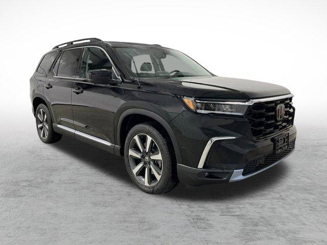 new 2025 Honda Pilot car, priced at $51,095