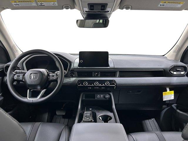 new 2025 Honda Pilot car, priced at $53,405