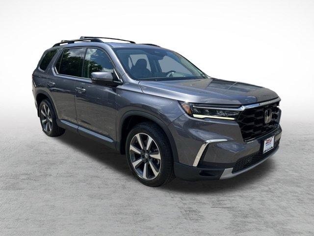 used 2023 Honda Pilot car, priced at $39,468
