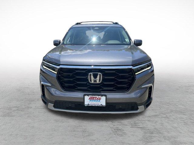 used 2023 Honda Pilot car, priced at $39,468
