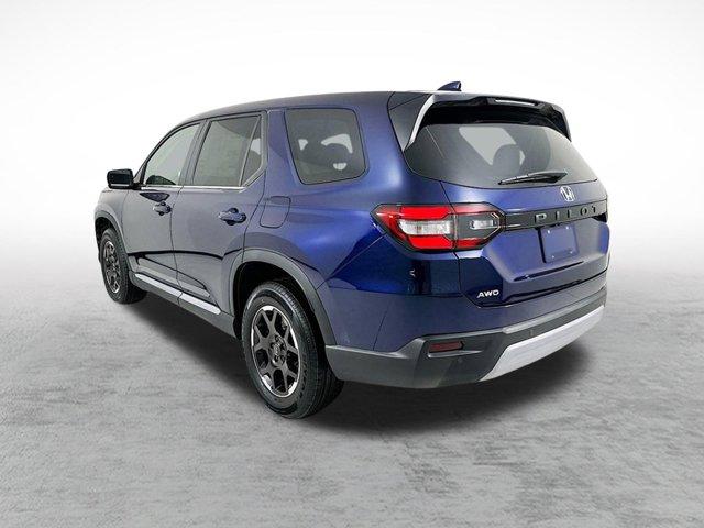 new 2025 Honda Pilot car, priced at $48,950