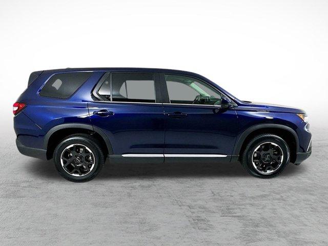 new 2025 Honda Pilot car, priced at $48,950