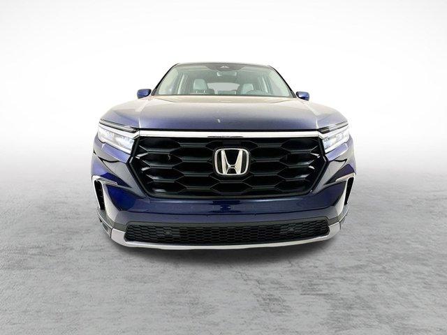 new 2025 Honda Pilot car, priced at $48,950