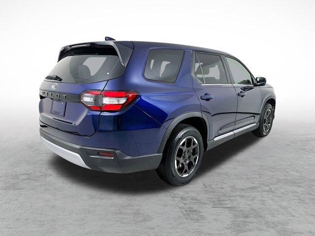 new 2025 Honda Pilot car, priced at $48,950
