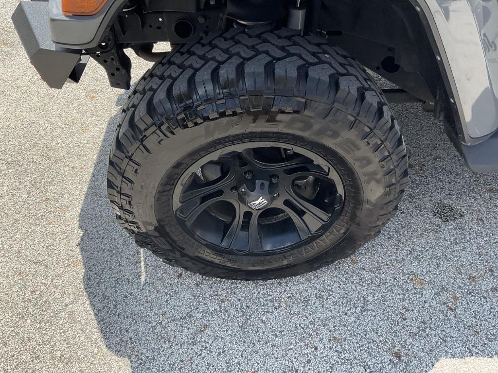 used 2022 Jeep Gladiator car, priced at $36,995