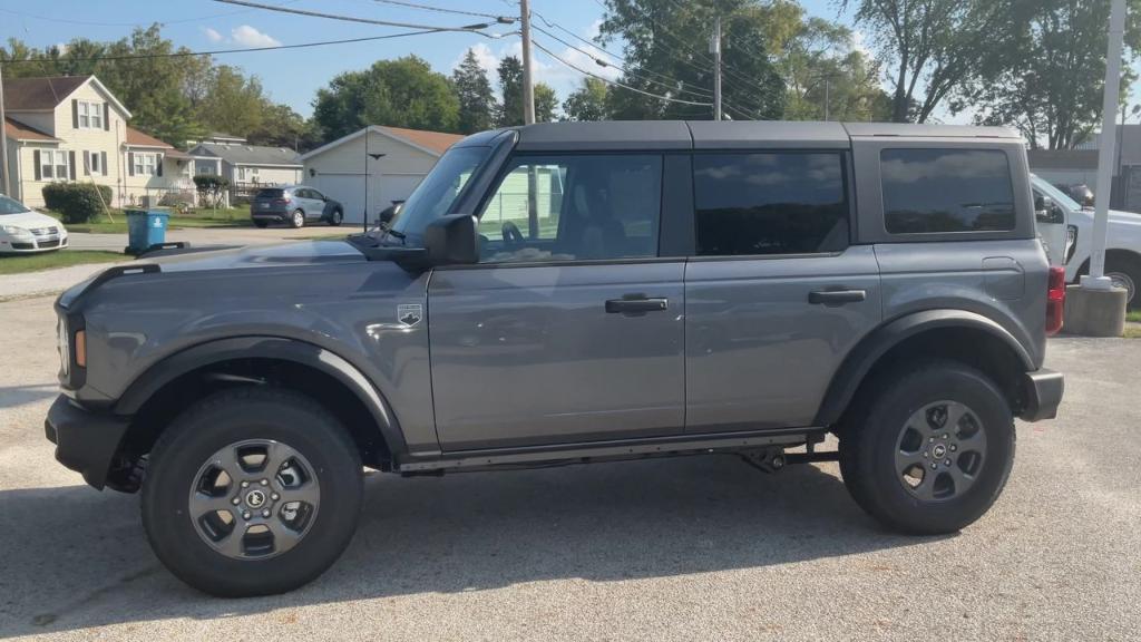 new 2025 Ford Bronco car, priced at $49,335