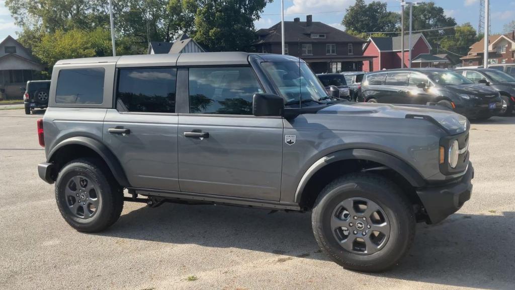 new 2025 Ford Bronco car, priced at $49,335