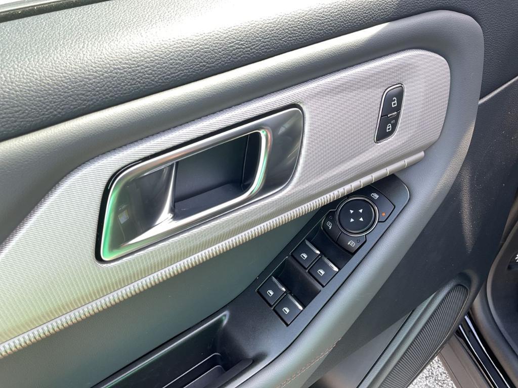 new 2025 Ford Explorer car, priced at $44,145