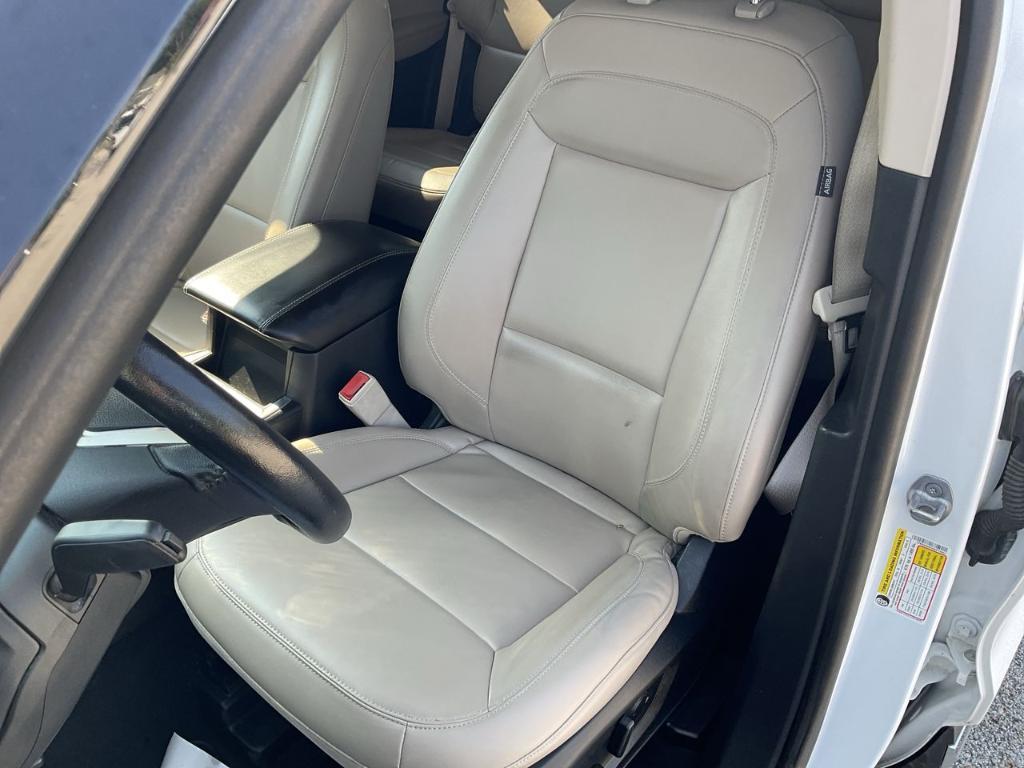 used 2022 Ford Explorer car, priced at $27,995