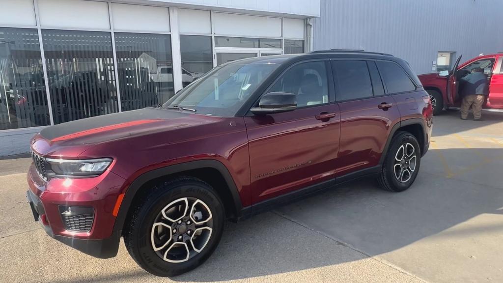 used 2022 Jeep Grand Cherokee car, priced at $30,987