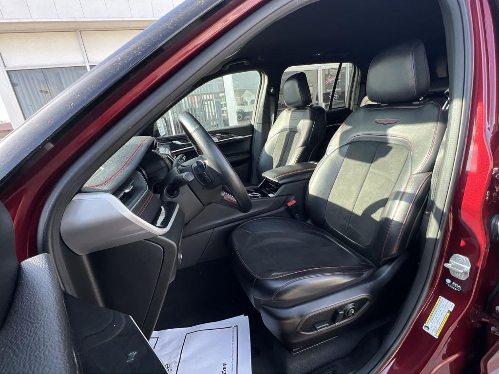 used 2022 Jeep Grand Cherokee car, priced at $30,987