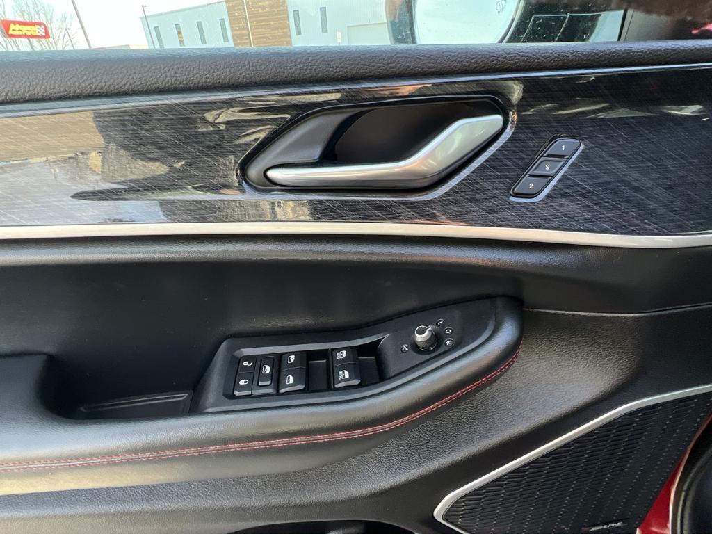 used 2022 Jeep Grand Cherokee car, priced at $30,987