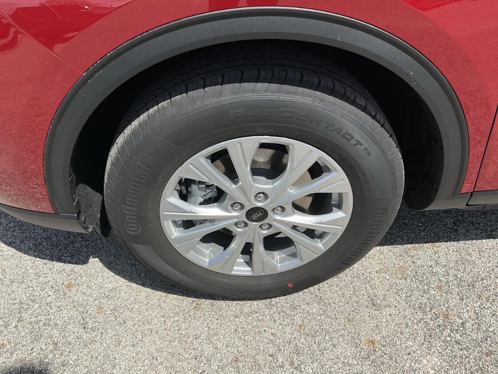 new 2025 Ford Escape car, priced at $33,535