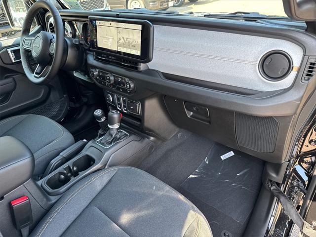 new 2025 Jeep Wrangler car, priced at $38,925