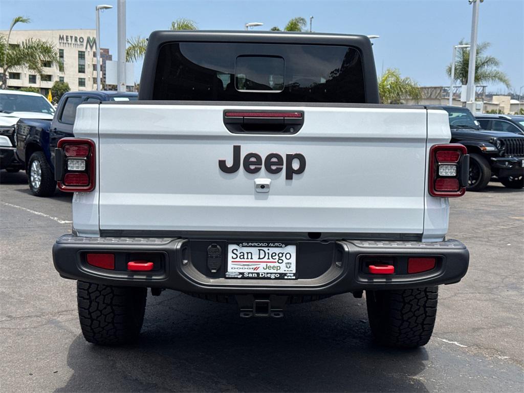 new 2025 Jeep Gladiator car, priced at $47,425