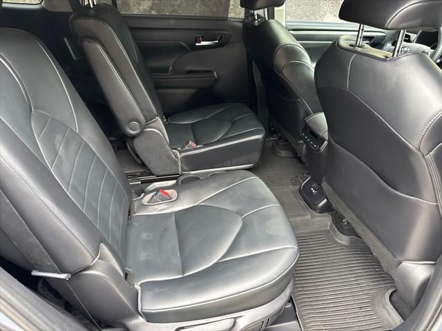 used 2021 Toyota Highlander car, priced at $32,969