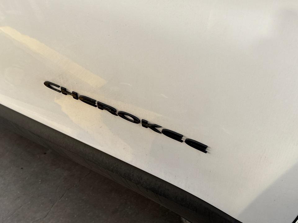 used 2018 Jeep Cherokee car, priced at $13,990