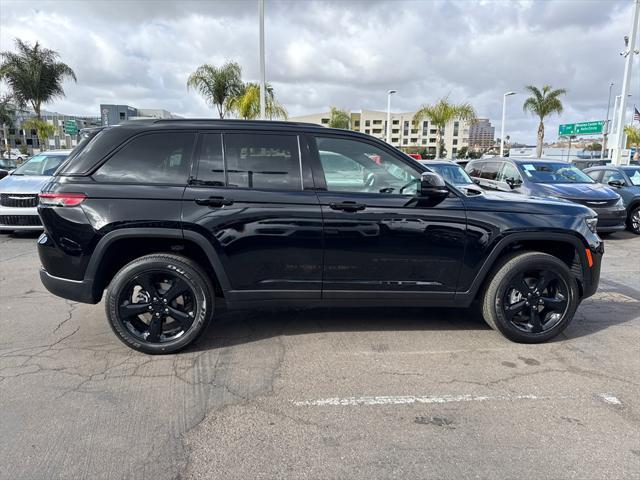 new 2025 Jeep Grand Cherokee car, priced at $42,925