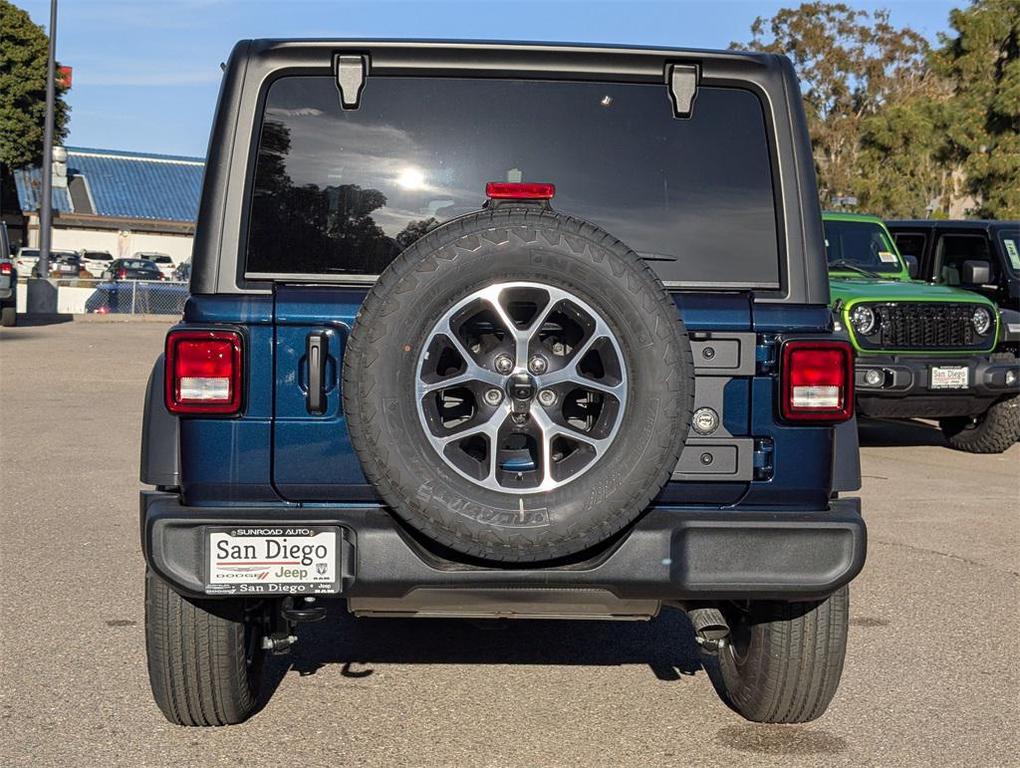 new 2025 Jeep Wrangler car, priced at $47,925