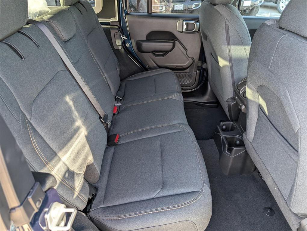 new 2025 Jeep Wrangler car, priced at $47,925