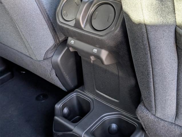 new 2025 Jeep Wrangler car, priced at $48,425