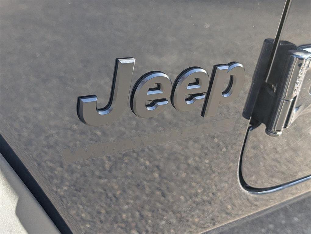 new 2025 Jeep Wrangler car, priced at $47,925