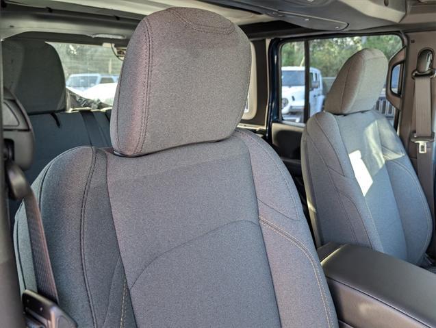 new 2025 Jeep Wrangler car, priced at $48,425