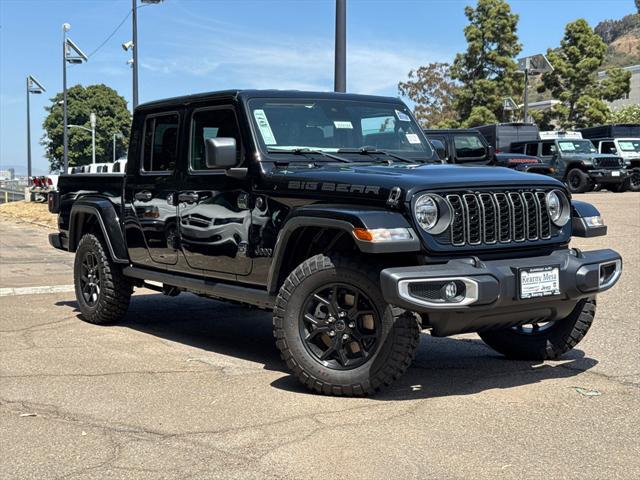 new 2025 Jeep Gladiator car, priced at $45,800